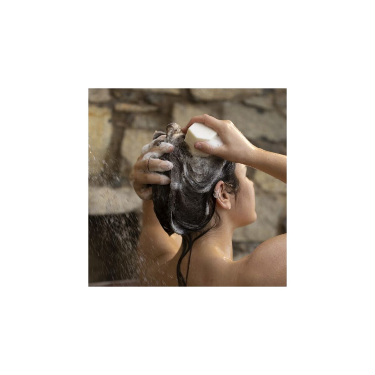 beauty-and-the-bees-sensitive-shampoo