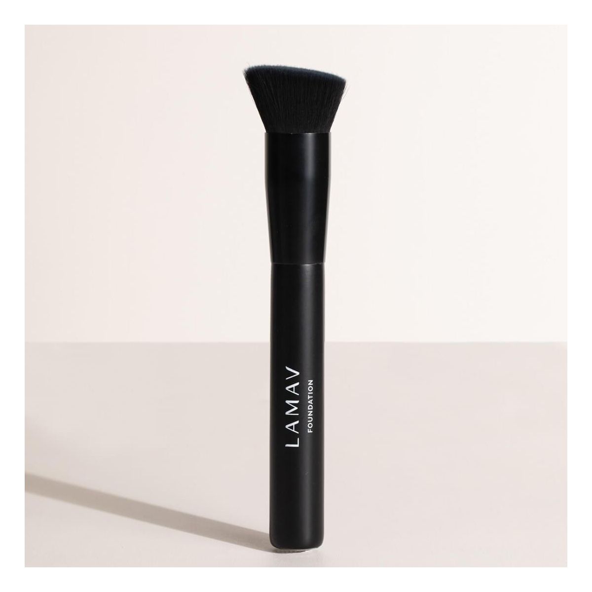 Buy La Mav Foundation Makeup Brush Online