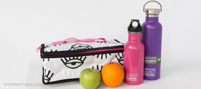 What fits inside the Project Ten insulated lunch bag